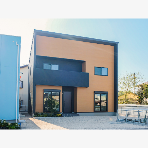 33坪4LDKの二階建てモデルハウス。4人～5人家族におすすめの間取り | ジャストホーム 久留米住宅展示場